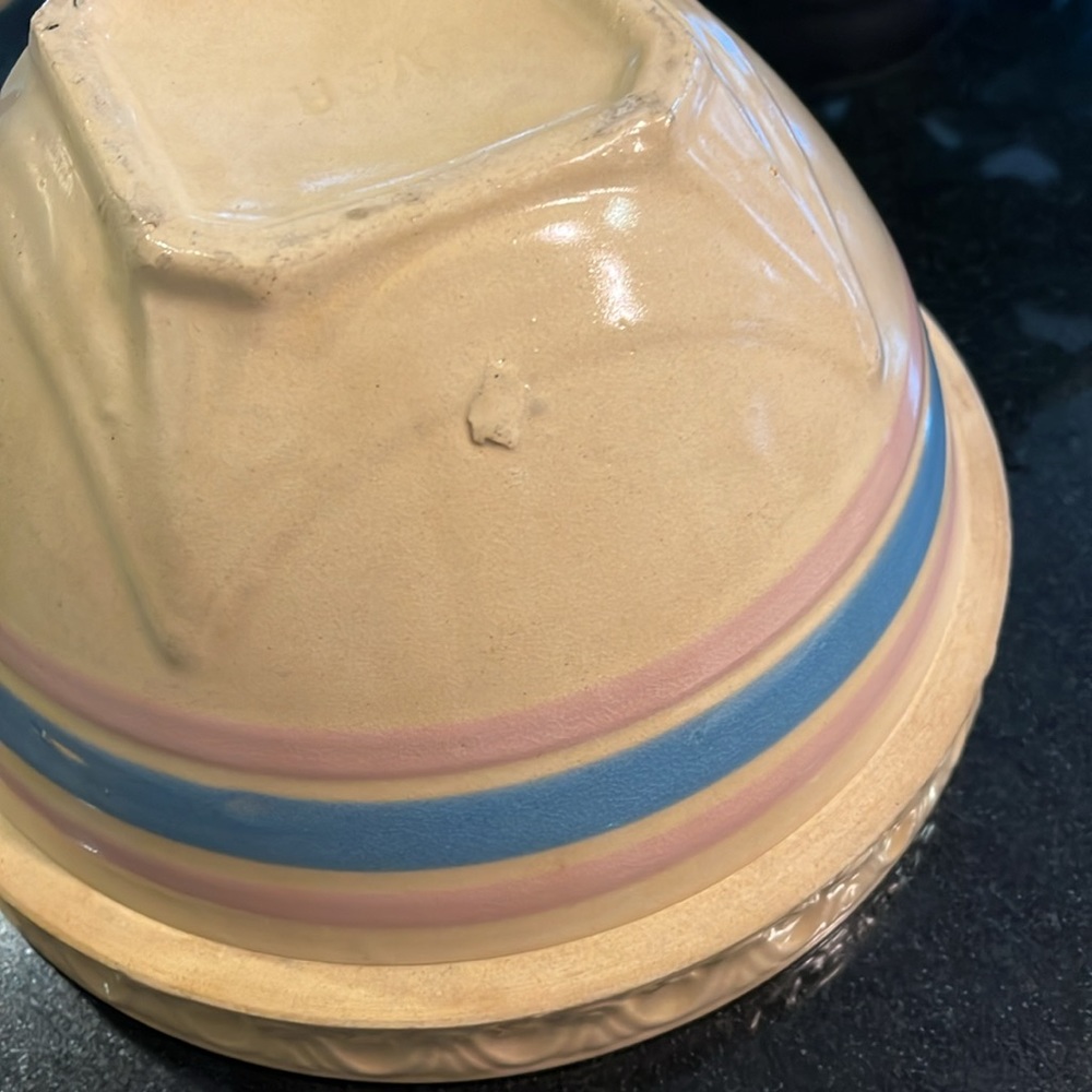 Antique (1930s) McCoy Yellow Ware Stoneware Bowl with Blue & Pink Stripes - Picture 11 of 14